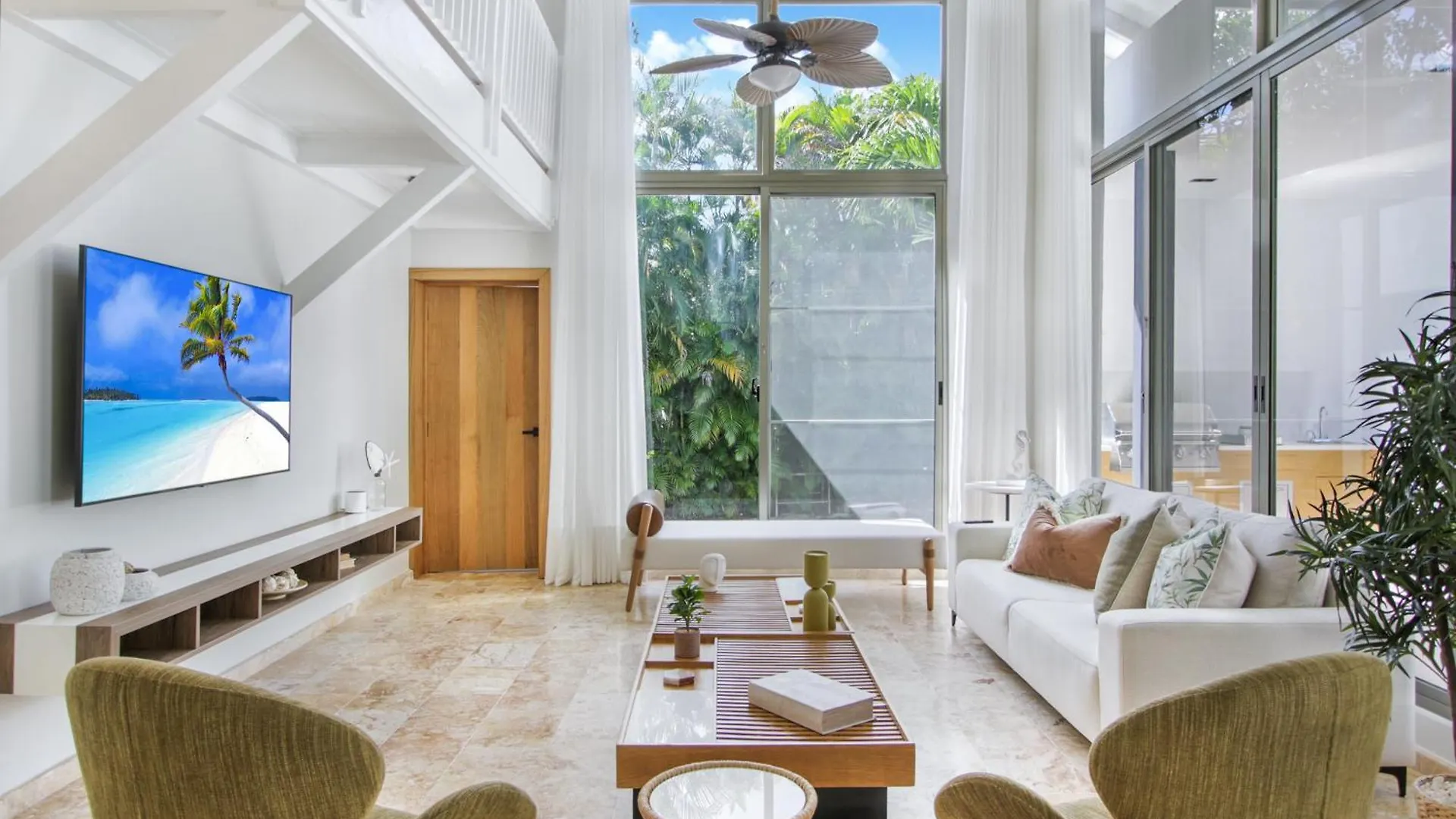Private Two-Storey Casa De Campo Villa With Pool, Jacuzzi And Golf Cart La Romana